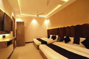 Deluxe Room - HOTEL DURGA PALACE  (Rishikesh)