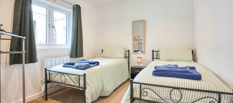 Host & Stay | 2b Hamilton Road