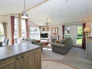 Living area - Borwick Heights 17 (Carnforth)