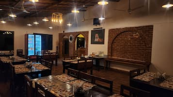 Ruokailu