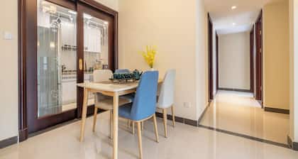 Spacious 3-bedroom apartment in perfect Xi'an with AC