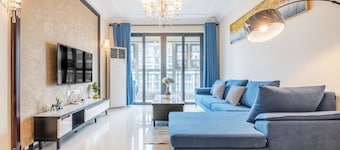 Spacious 3-bedroom apartment in perfect Xi'an with AC
