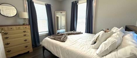 2 bedrooms, desk, iron/ironing board, free WiFi