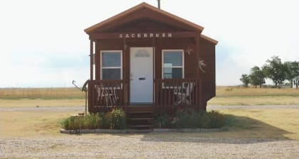 Sagebrush Cabin I Cozy Getaway in Silverton, TX