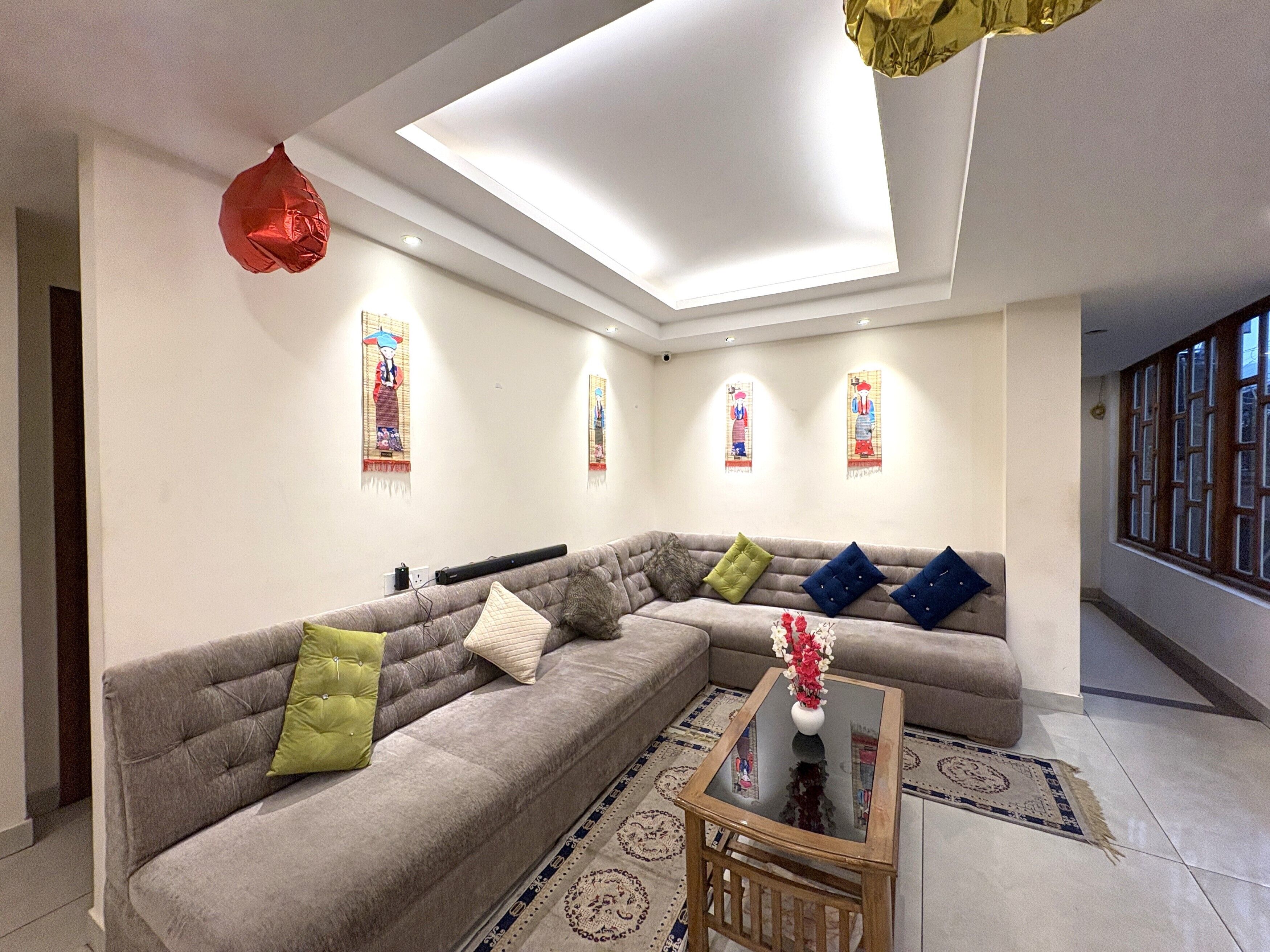 Coin salon dans le hall