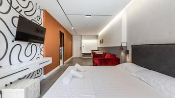 1 quarto, escrivaninha, Wi-Fi, roupa de cama