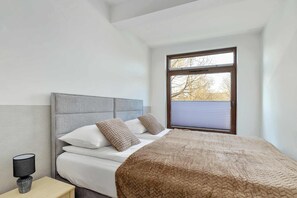 1 chambre, fer et planche à repasser, lit parapluie, Wi-Fi