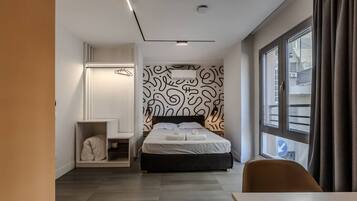 1 habitación, escritorio, wifi y ropa de cama