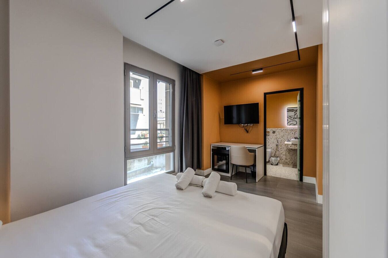 1 dormitorio, escritorio, wifi y ropa de cama