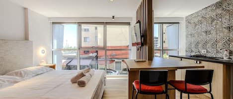 1 bedroom, WiFi, bed sheets