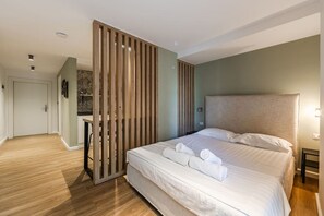 1 bedroom, WiFi, bed sheets - Olive Studio 105 | Love in Colours Collection by PikHost (Durrës)