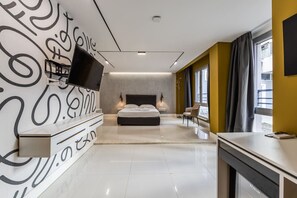 1 slaapkamer, een bureau, wifi, beddengoed