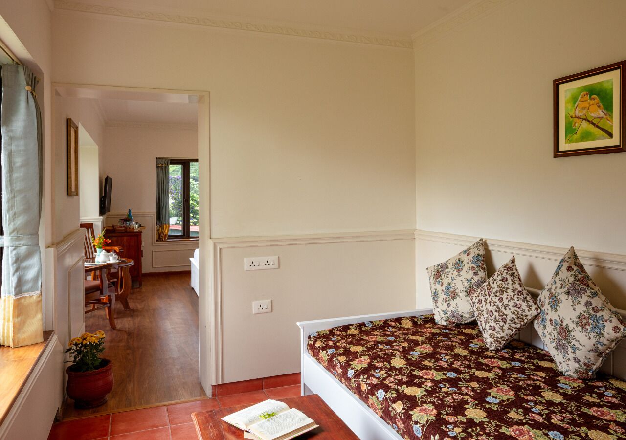 Magnolia Coonoor | Minibar, in-room safe, iron/ironing board, free WiFi