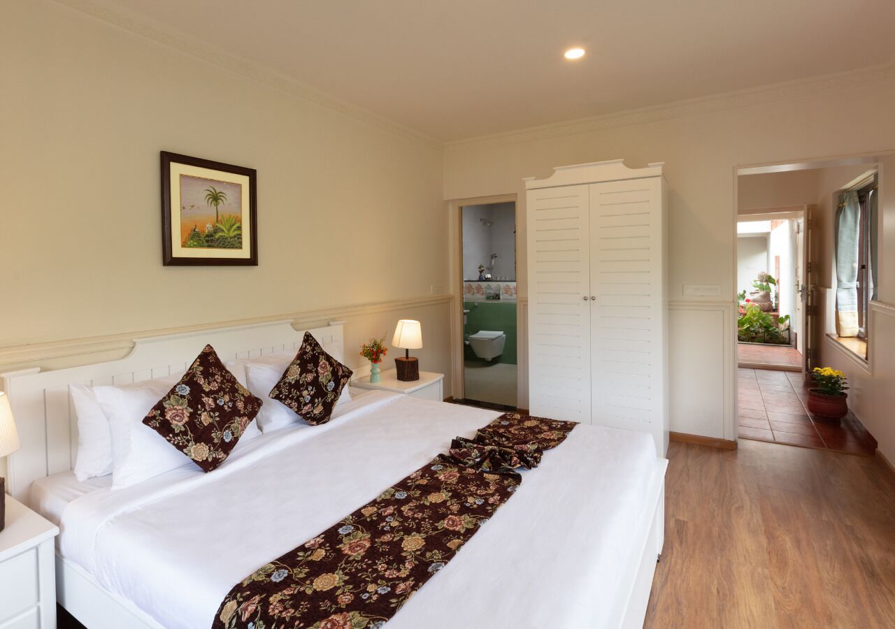 Vil·la de luxe, pati, vistes al jardí