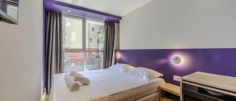 1 bedroom, WiFi, bed sheets
