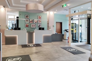Lobby - Select Hotel Wiesbaden City (Wiesbaden)