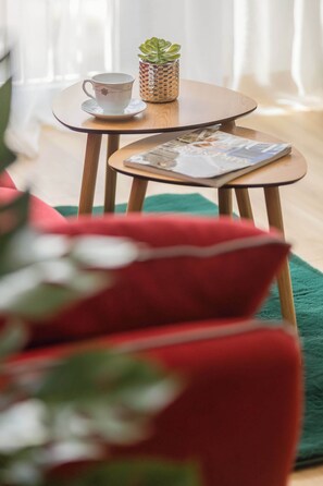 Dining - Comfortable Apartment | 2 Bedrooms | Close to Metro. (Warszawa)