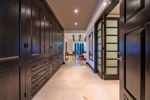 บ้านพัก | 4 ห้องนอน