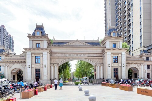 Charming 2-bedroom apartment with AC in vibrant Xi'an