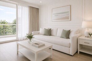 Living area - Cozy 1BR Downtown Escape. Big City, Cozy Stay! (Toronto)