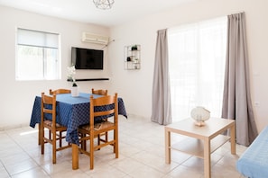 House, Smoking