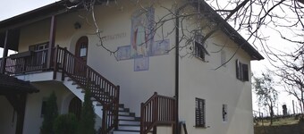 Apartment 'Weingut Hochleiten Latemar' with Mountain View, Balcony and Wi-Fi