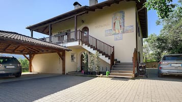 Esterni