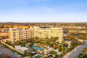 Exterior - Oceanfront 2BR Condo Le Vent 309 by Bocobay (Noord)