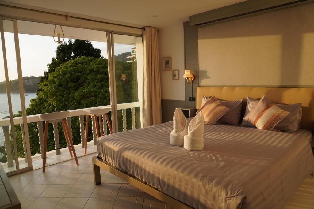 Deluxe Double Room, Balcony, Sea View | Premium bedding, down duvets, minibar, in-room safe