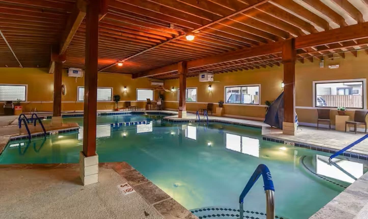 Indoor pool, outdoor pool