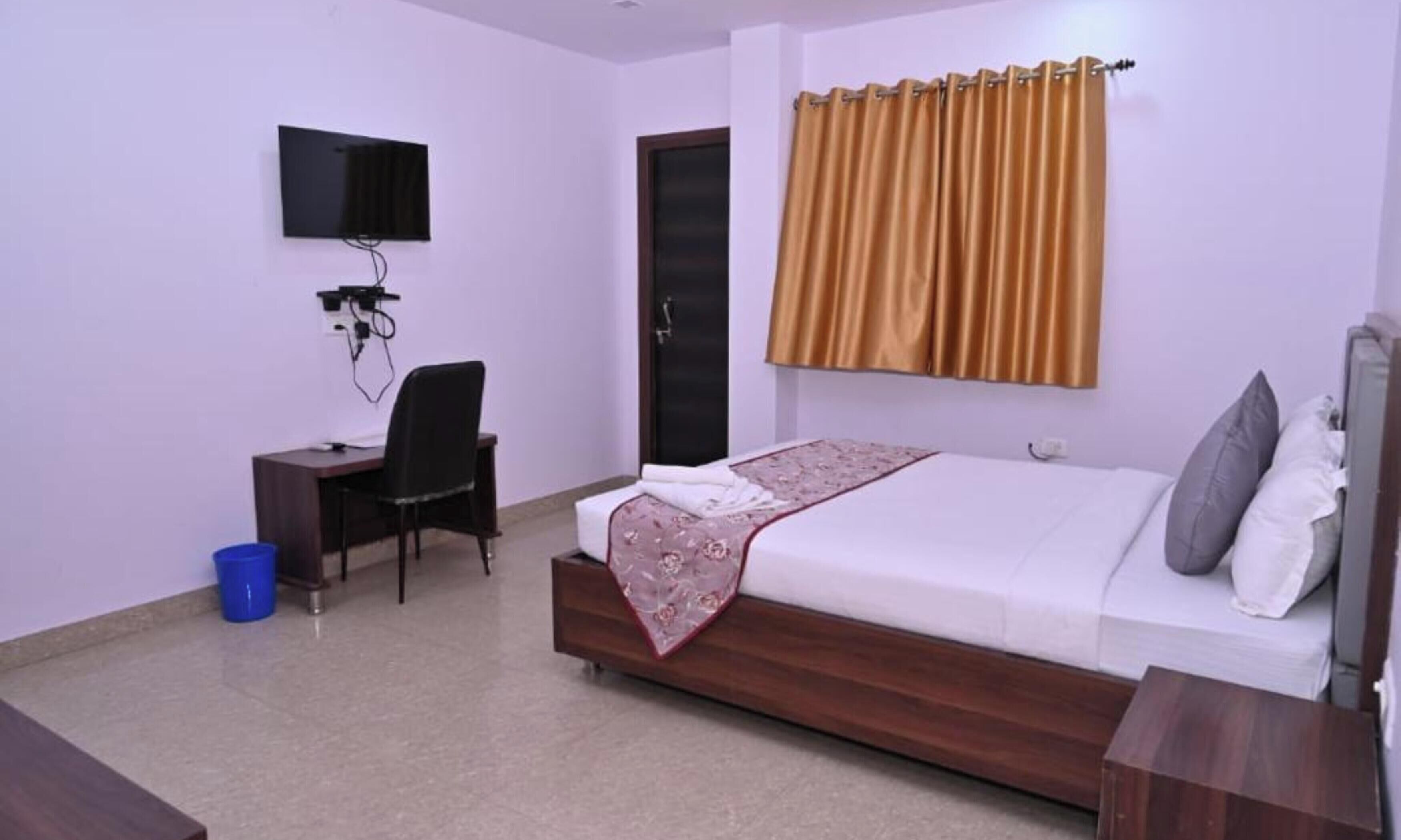 Deluxe Double Room, City View | View from room