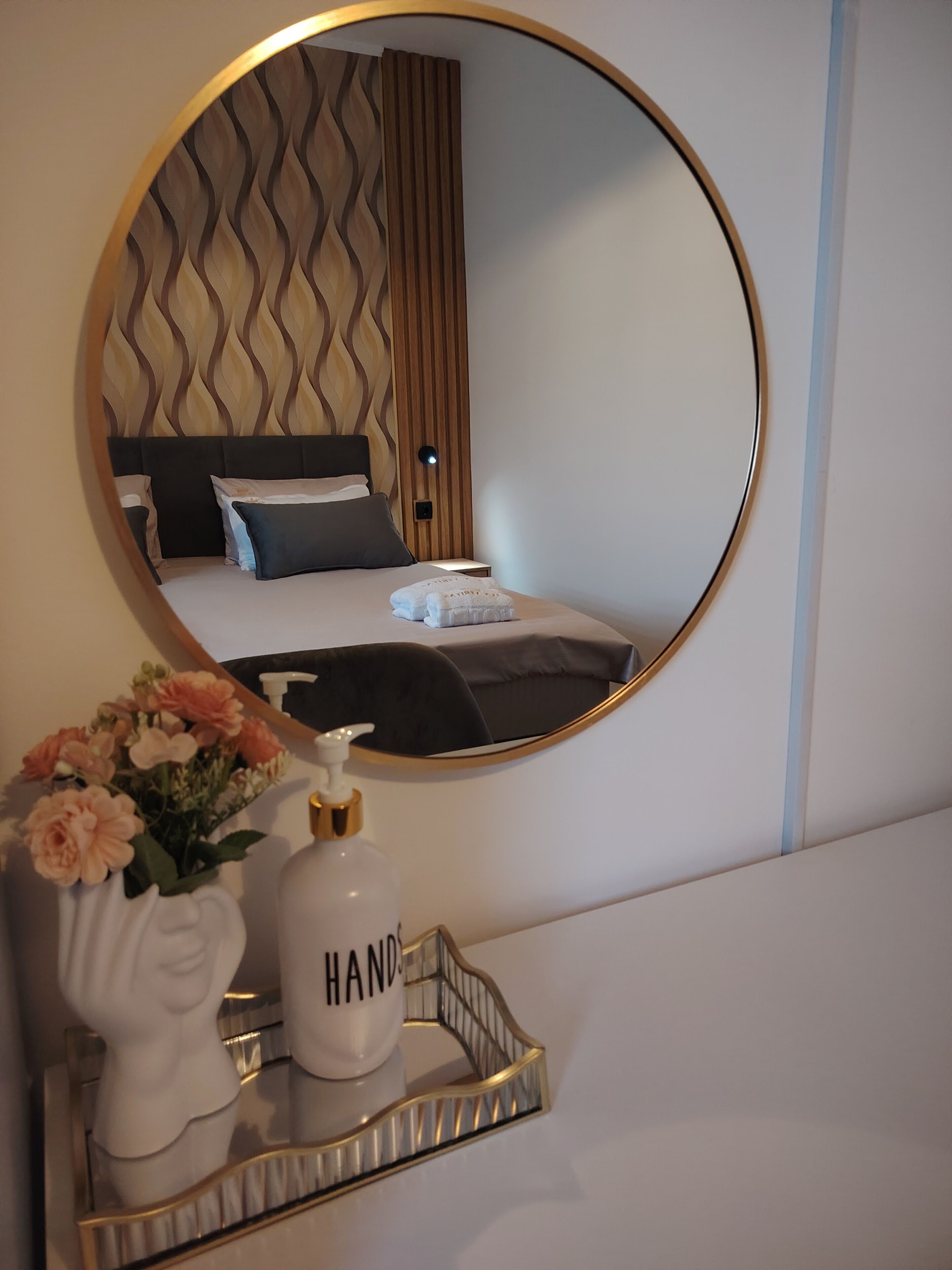 1 bedroom, iron/ironing board, WiFi