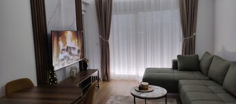Lux Veritas Apartment – Free Parking, Near Center