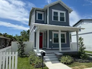 Exterior - New Stylish 1BR • Private Entry • Walk to Ybor City • Bikes Included (Tampa)