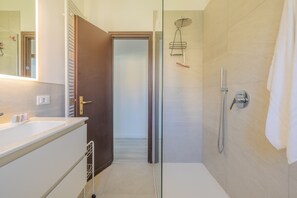 House | 2 bedrooms - Echoes of the Lake in Lierna (Lierna)