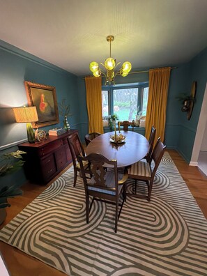 Dining - The Bluegrass Biscuit: Charming 4BR Ranch Near Keeneland & Airport (Lexington)