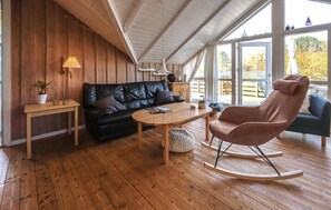 TV - 3 bedroom amazing home in Ebeltoft (Ebeltoft)