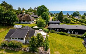 Exterior - 3 bedroom amazing home in Ebeltoft (Ebeltoft)
