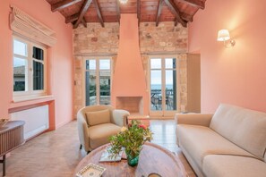 House - Kyparissia Aries Stone Maisonette Panoramic Views (Trifylia)