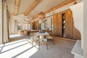House - Villa Lovea in Saint-r My-de-provence (St.-Rémy-de-Provence)