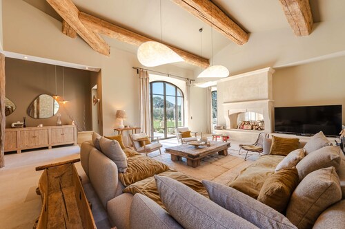 Villa Lovea in Saint-r My-de-provence