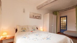 1 室のベッドルーム、アイロン / アイロン台、WiFi、ベッドシーツ