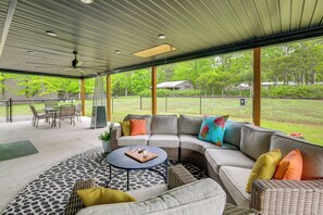Interior - Modern-style Home w/ Patio, Near Greers Ferry Lake (Heber Springs)