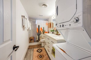 Apartment (2 Bedrooms) | Interior - Palmira Oasis: Old Town Art District Condo w/ Pool (Scottsdale)