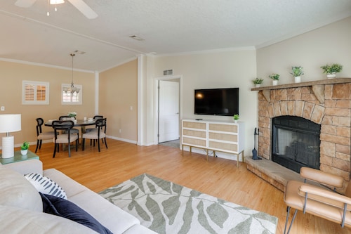 Pool Access! Spacious Home Near Wekiwa Springs
