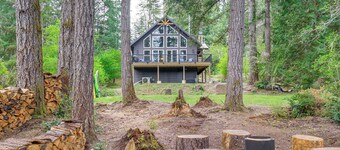 Lakeside Bliss in Tahuya! Modern Family Getaway