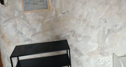 Newly renovated bright apartment 85 sqm near Schalke Arena from 79 Euro