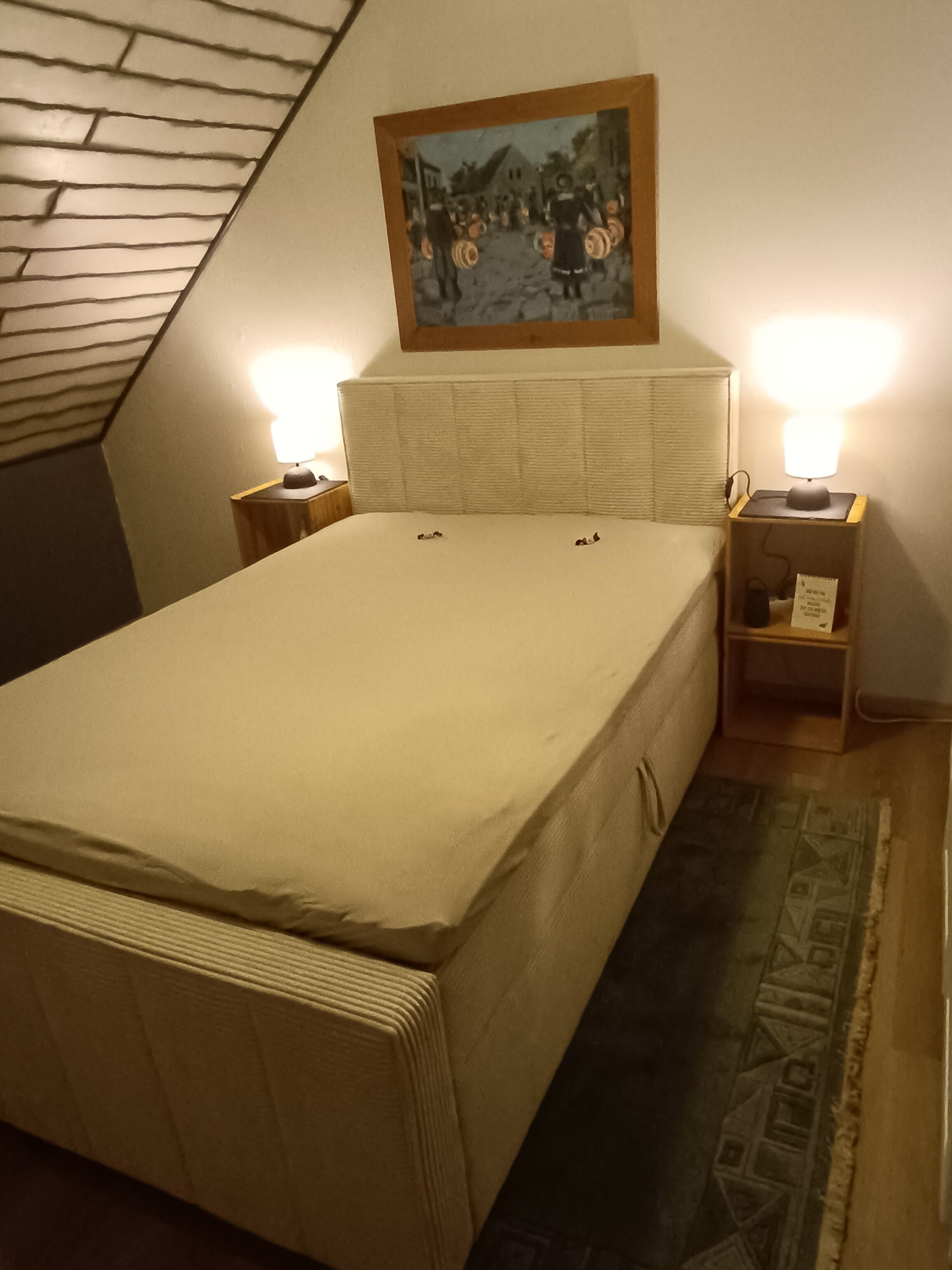 2 habitaciones, tabla de planchar con plancha y wifi gratis 