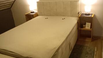 2 habitaciones, tabla de planchar con plancha y wifi gratis