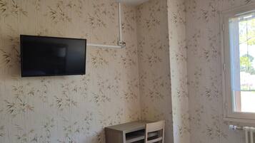 Classic Double Room | Free WiFi